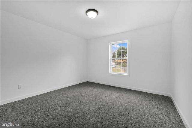 1013 INDIAN DR, Auburn, PA 17922