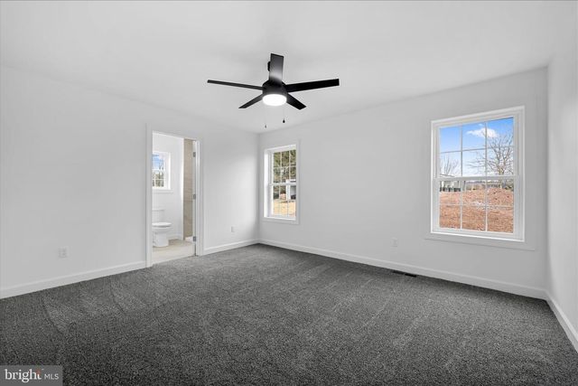 1013 INDIAN DR, Auburn, PA 17922