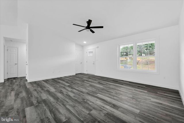 1013 INDIAN DR, Auburn, PA 17922