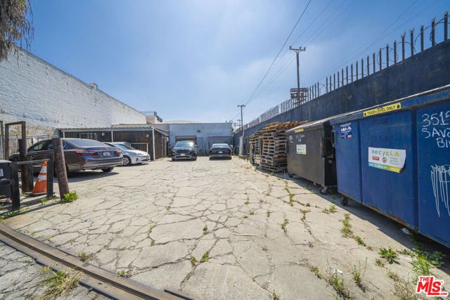 3515 Avalon Boulevard, Los Angeles, CA 90011