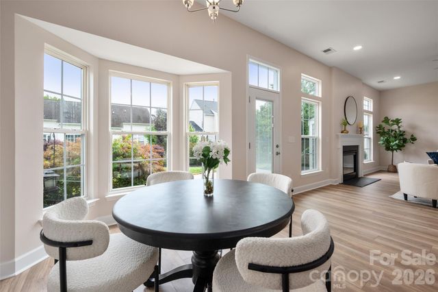 11916 Creek Turn Drive 382, Charlotte, NC 28278