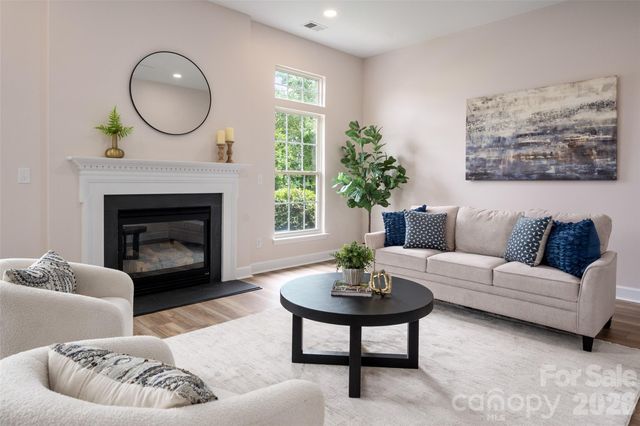 11916 Creek Turn Drive 382, Charlotte, NC 28278