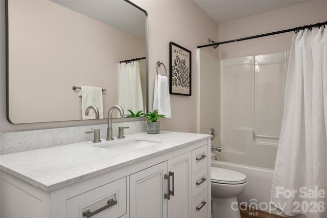 11916 Creek Turn Drive 382, Charlotte, NC 28278