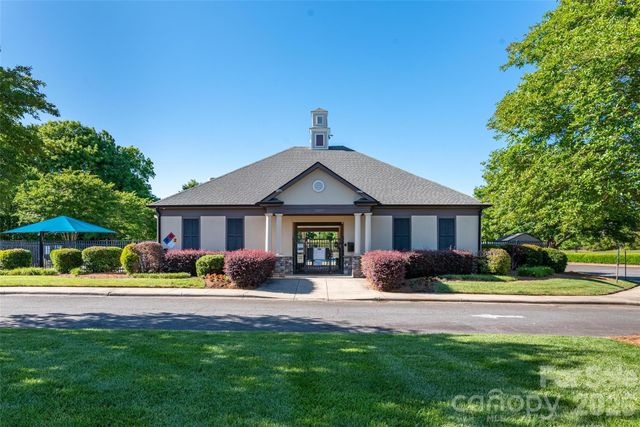 11916 Creek Turn Drive 382, Charlotte, NC 28278