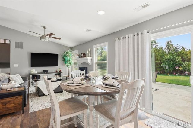428 Honeysuckle Creek Drive, Wentzville, MO 63385