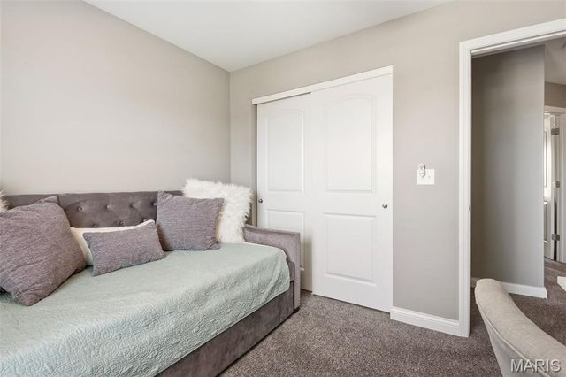428 Honeysuckle Creek Drive, Wentzville, MO 63385