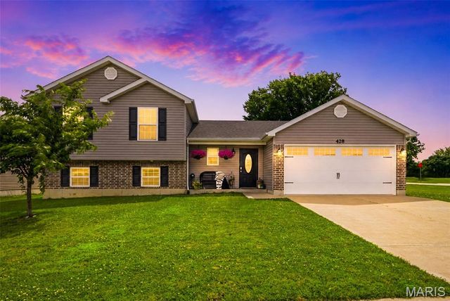 428 Honeysuckle Creek Drive, Wentzville, MO 63385
