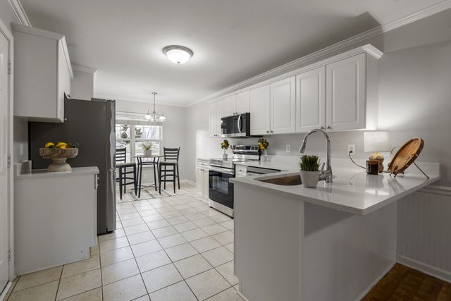 3430 Regency Park Dr, Murfreesboro, TN 37129