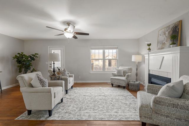 3430 Regency Park Dr, Murfreesboro, TN 37129