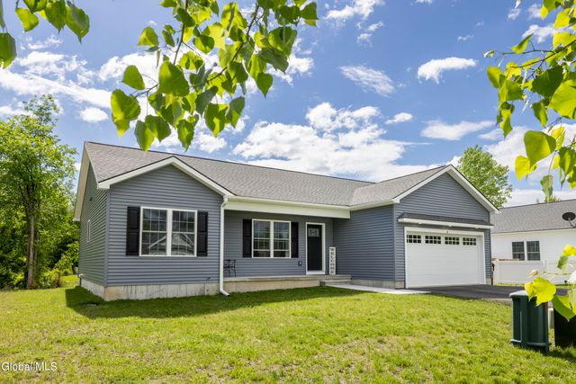 4 Alexander Way, Hudson Falls, NY 12839