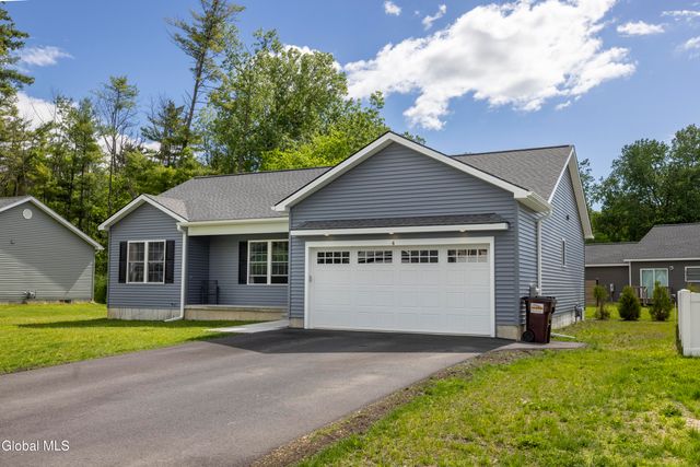 4 Alexander Way, Hudson Falls, NY 12839