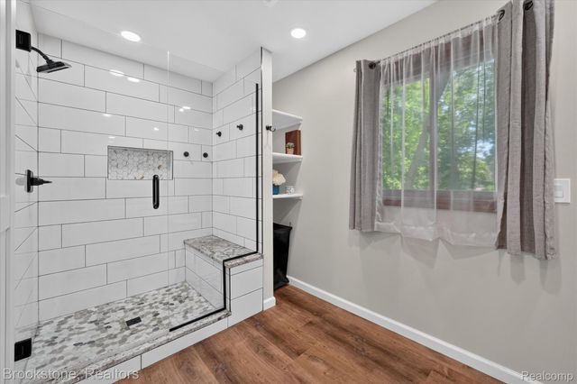 11390 Silverlake Court, Shelby Charter Township, MI 48317