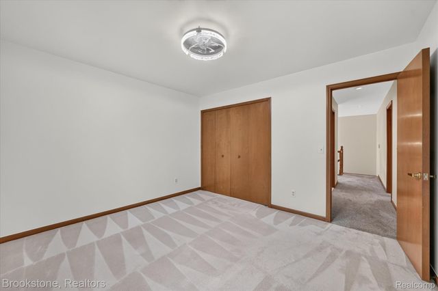 11390 Silverlake Court, Shelby Charter Township, MI 48317