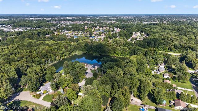 11390 Silverlake Court, Shelby Charter Township, MI 48317