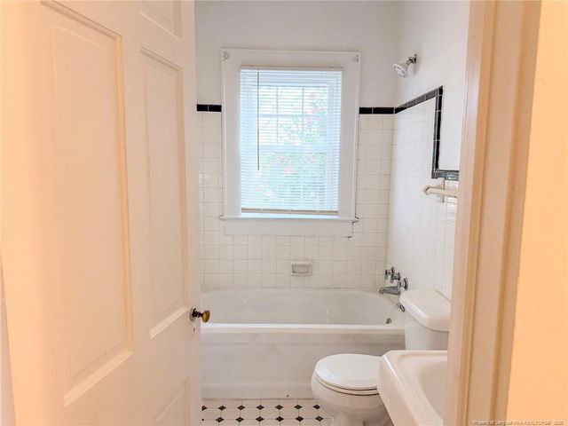 1603 McMillan Avenue, Lumberton, NC 28358