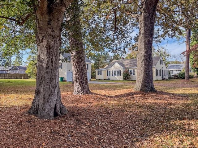 1603 McMillan Avenue, Lumberton, NC 28358