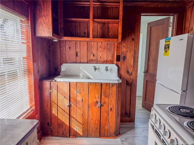 1603 McMillan Avenue, Lumberton, NC 28358