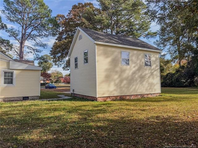 1603 McMillan Avenue, Lumberton, NC 28358