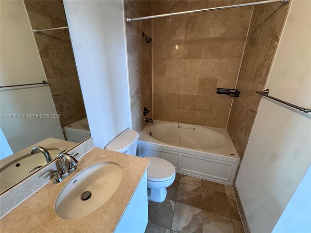 2100 Van Buren St 412, Hollywood, FL 33020