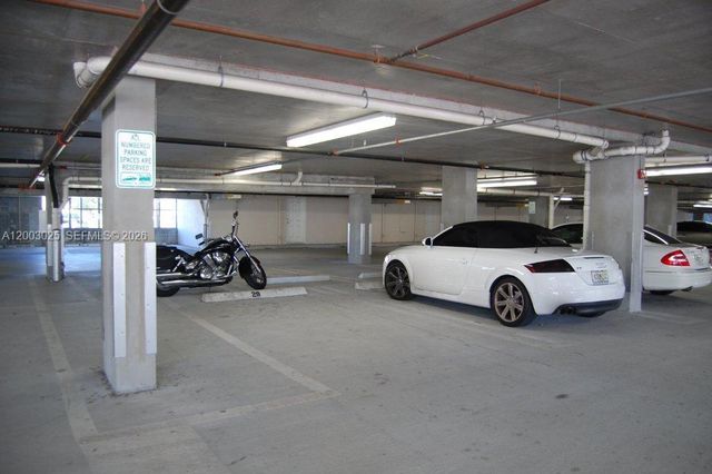 2100 Van Buren St 412, Hollywood, FL 33020