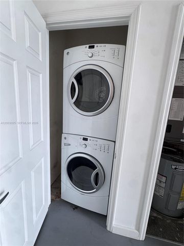 2100 Van Buren St 412, Hollywood, FL 33020