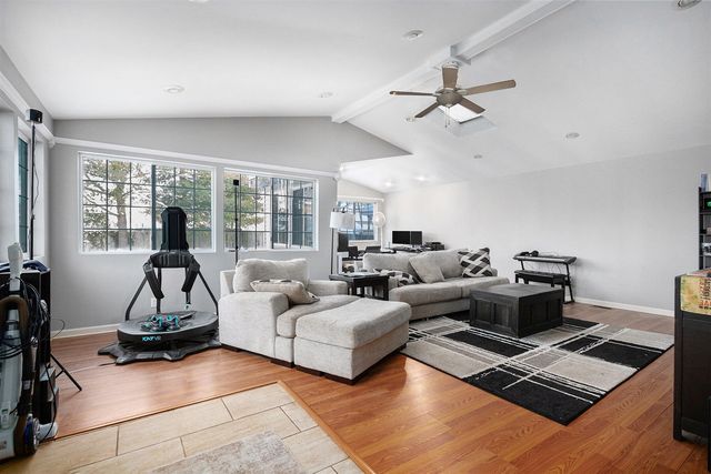 211 S St Joseph Avenue, Niles, MI 49120