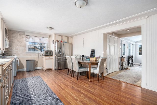 211 S St Joseph Avenue, Niles, MI 49120