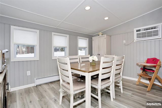 47 Franklin Avenue, Hasbrouck Heights, NJ 07604