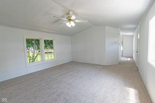 292 Bubble Loo Road, Cloverdale, IN 46120