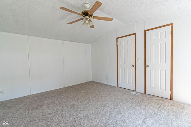 292 Bubble Loo Road, Cloverdale, IN 46120