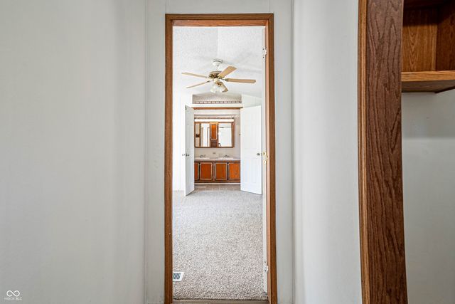 292 Bubble Loo Road, Cloverdale, IN 46120