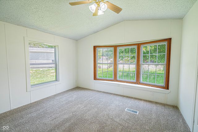 292 Bubble Loo Road, Cloverdale, IN 46120