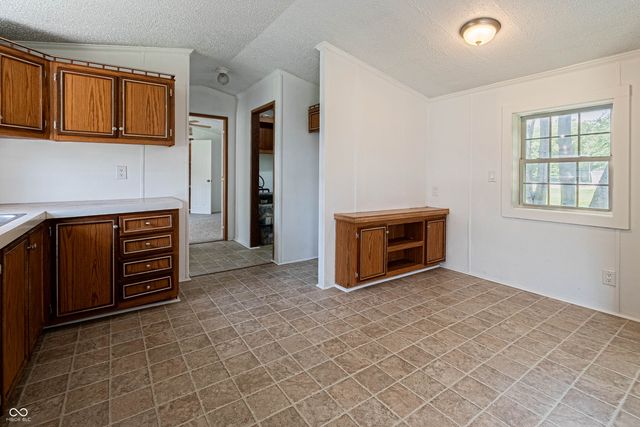 292 Bubble Loo Road, Cloverdale, IN 46120