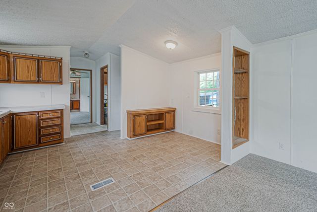 292 Bubble Loo Road, Cloverdale, IN 46120