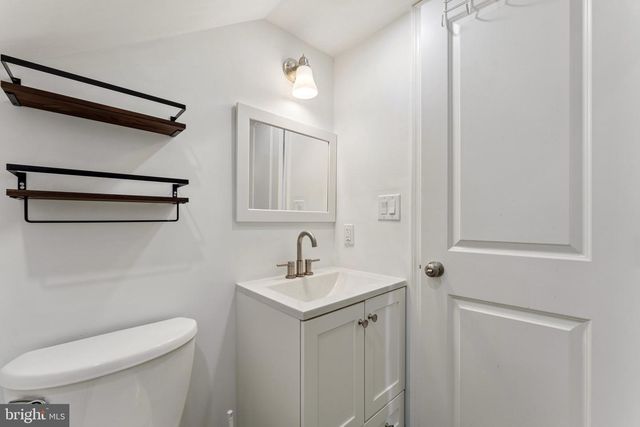 6906 KINGSTON DR, Temple Hills, MD 20748