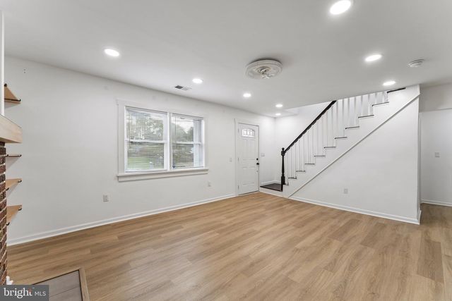 6906 KINGSTON DR, Temple Hills, MD 20748
