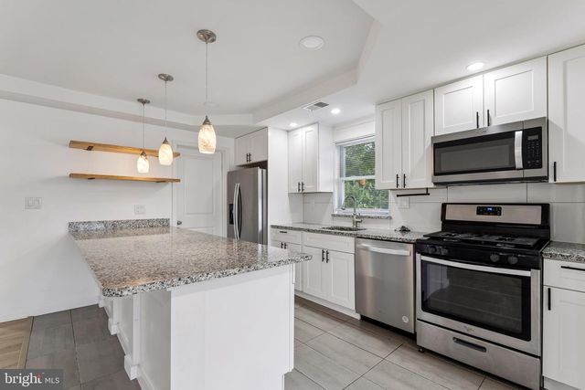 6906 KINGSTON DR, Temple Hills, MD 20748