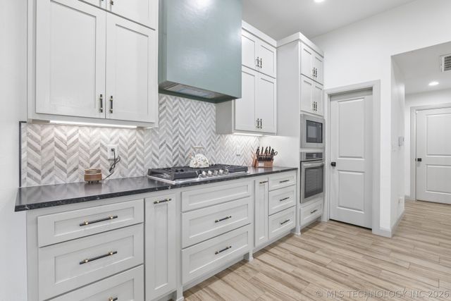 8460 Overlook Trail, Claremore, OK 74019