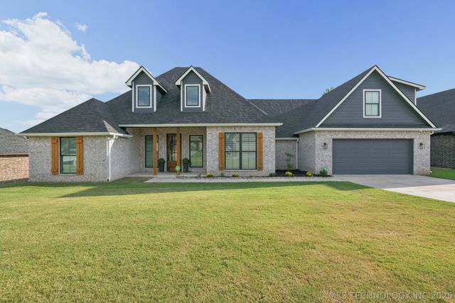 8460 Overlook Trail, Claremore, OK 74019