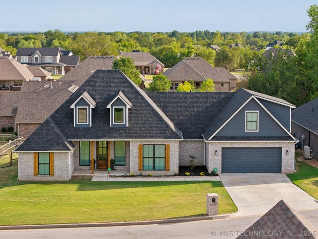 8460 Overlook Trail, Claremore, OK 74019