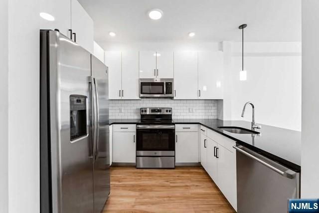 520 Cliff Street 215, Fairview, NJ 07022