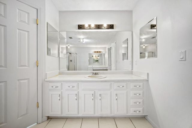 1602 Clifton Downs Court NW, Kennesaw, GA 30144