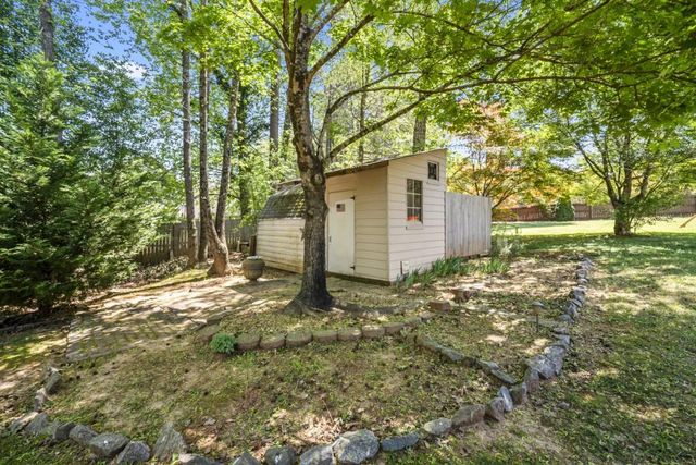 1602 Clifton Downs Court NW, Kennesaw, GA 30144