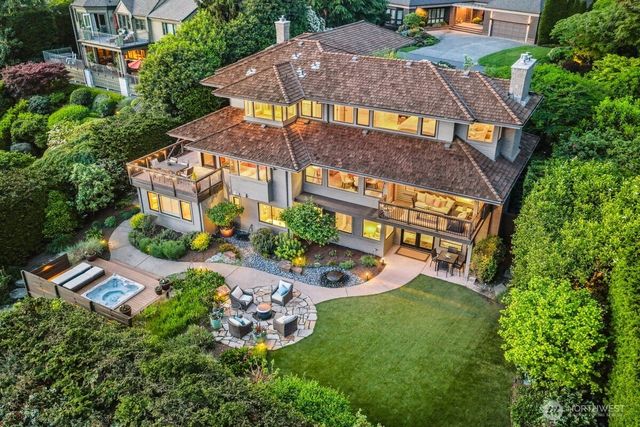 8297 SE 82nd Street, Mercer Island, WA 98040