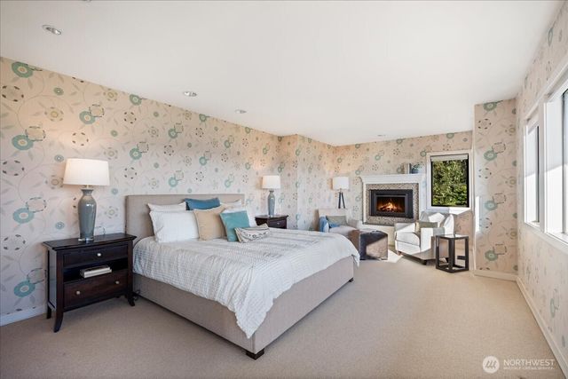 8297 SE 82nd Street, Mercer Island, WA 98040