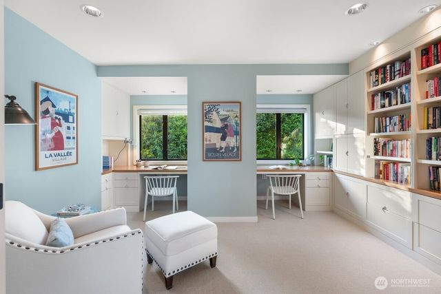 8297 SE 82nd Street, Mercer Island, WA 98040