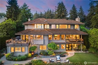 8297 SE 82nd Street, Mercer Island, WA 98040