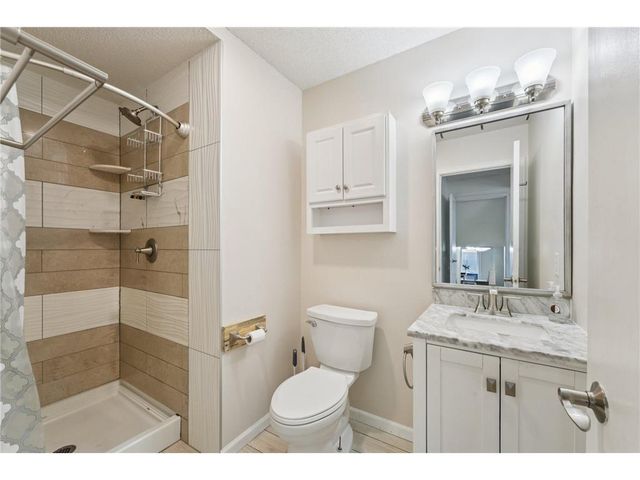 848 Mcdiarmid Drive, Hudson, WI 54016