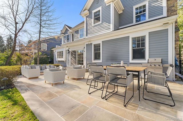 33 Wynmor Road, Scarsdale, NY 10583