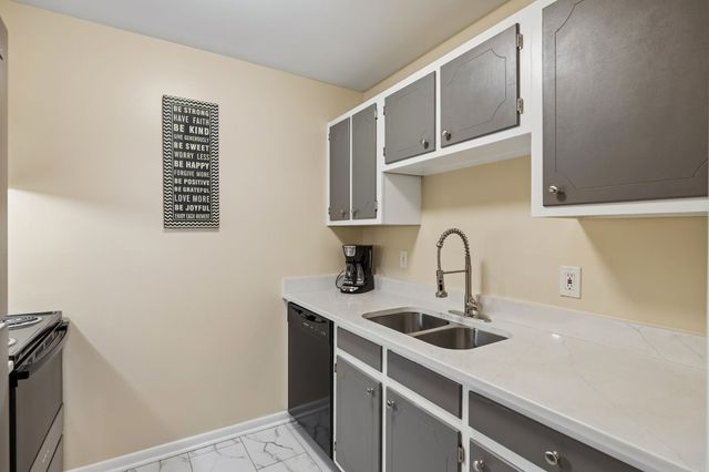 370 Wallace Rd Apt A28, Nashville, TN 37211